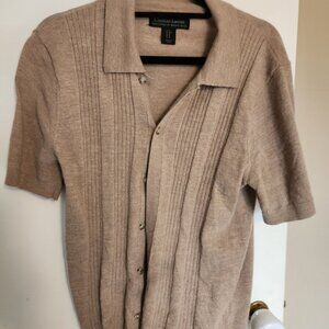 100% extrafine merino wool button down